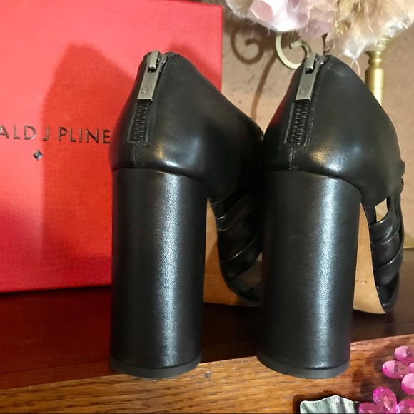 DONALD J. PLINER BLACK LEATHER "BAILEY" HEELS IOB (9M) - Picture 7 of 9